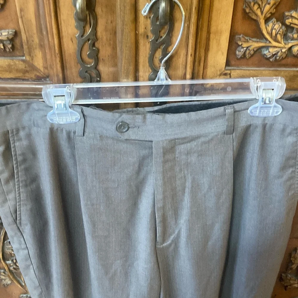 Alfani Gray Classic Style Dress Pants Size 36 x 32, EUC